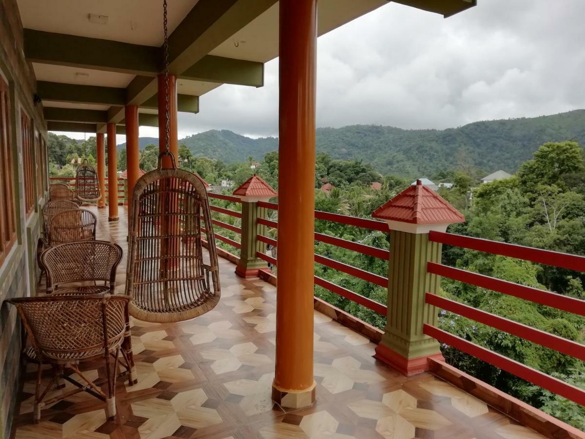 Panthalams Homestay Thekkady Exterior foto